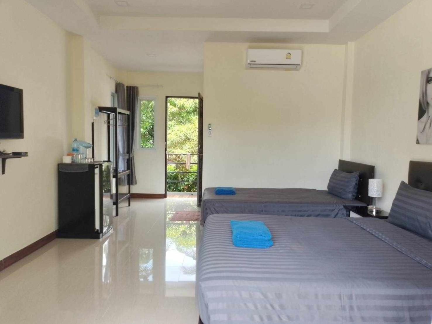 Loma Beach Resort Ban Pak Nam Pak Duat Exterior photo